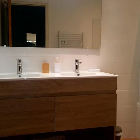 Maison Vue Exceptionnelle-parking Prive Gratuit מלון